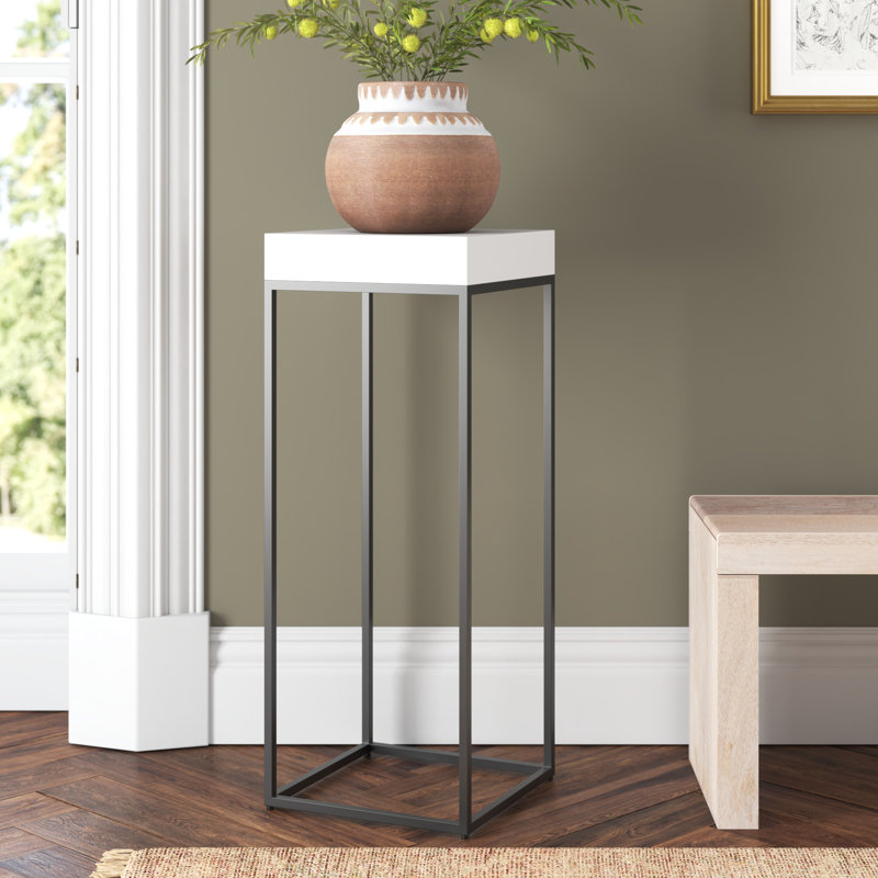 Lily Plant Stand