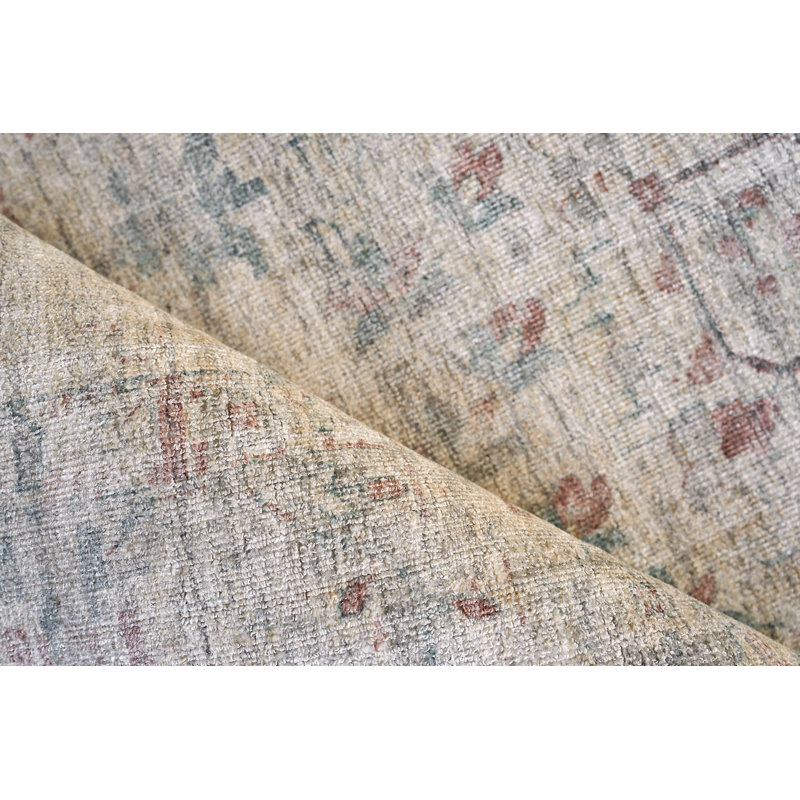 Oriental Area Rug in Beige, Rectangle 6' x 9'