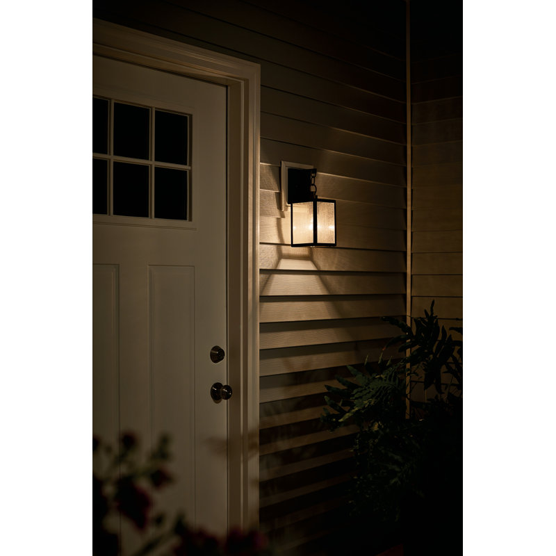 Fincastle Wall Light, 16.75" H x 7" W x 7.75" D, 100W