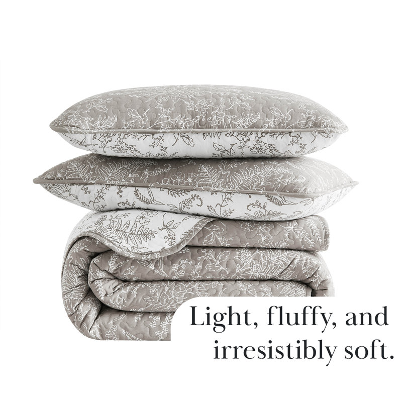 Winter Brush Microfiber Reversible Traditional Quilt Set, Full/Queen Quilt + 2 Standard Shams, Warm Sand