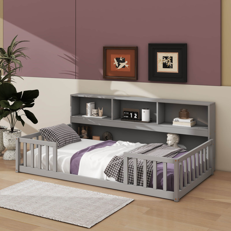 Lit simple simple avec bibliothèque de chevet attachée, tablettes de rangement multiples et garde-corps, gris