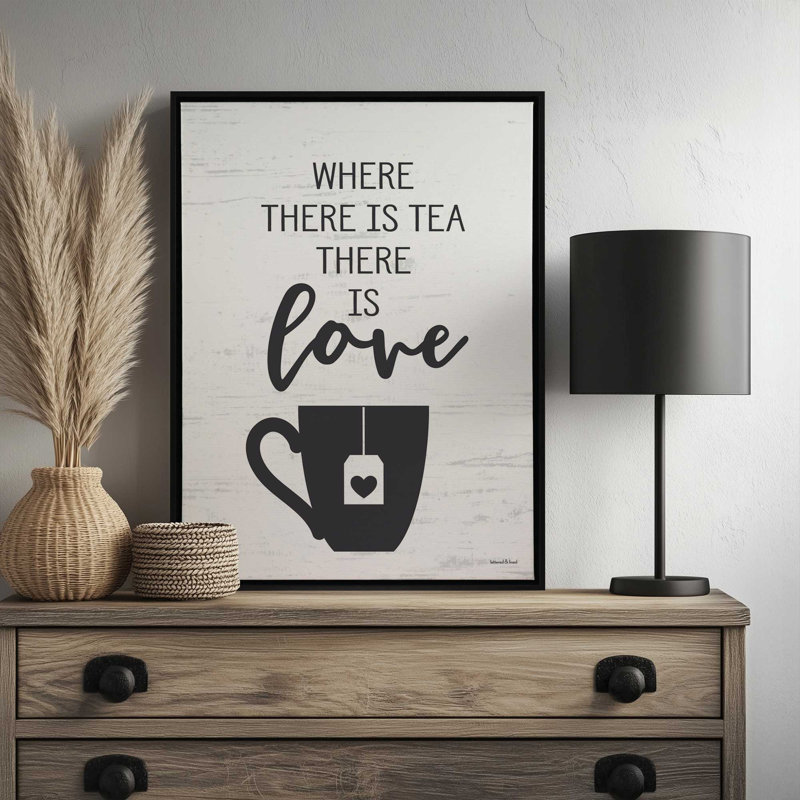 «Where There is Tea» par Art texturé, L 24 po x H 32 po, Toile avec cadre, Doré