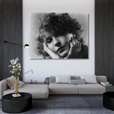 Latitude Run® Hollywood Photo Archive Gallery Wrapped Canvas Art Titled: Lili Damita