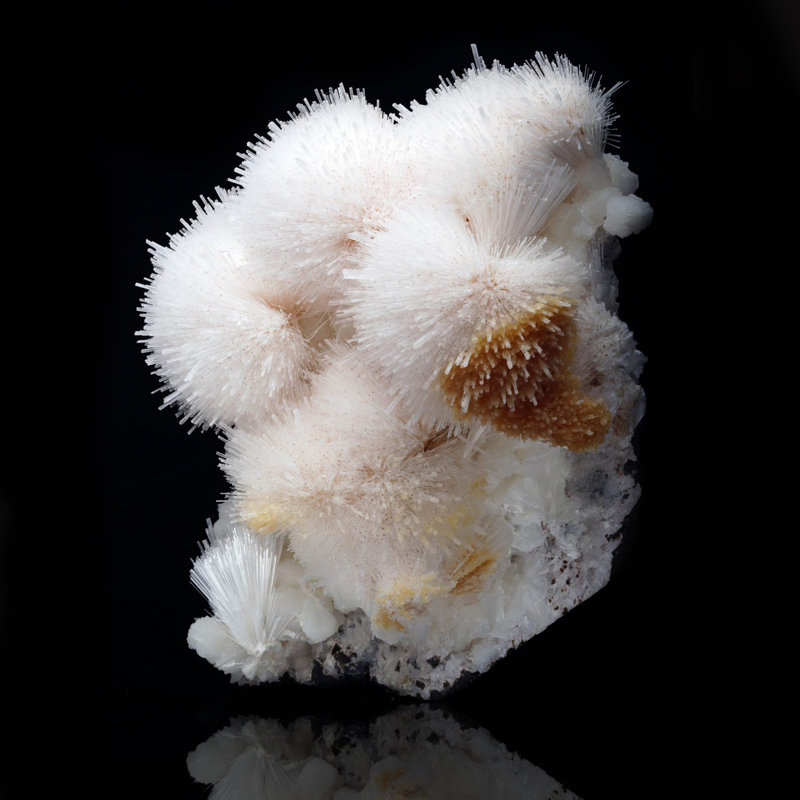 Scolecite on Stilbite From Pune, India