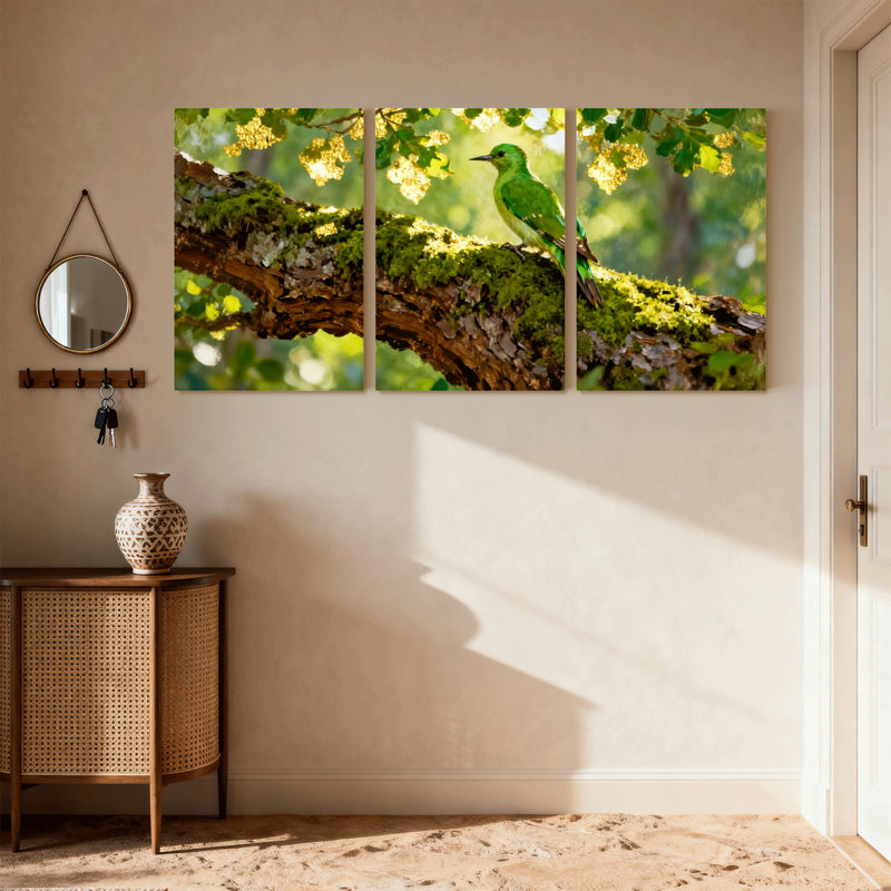 Oiseaux oiseaux verts perchés sur une branche moussue avec ensemble de 3 reproductions d'art sur toile, H 18 po x l 36 po