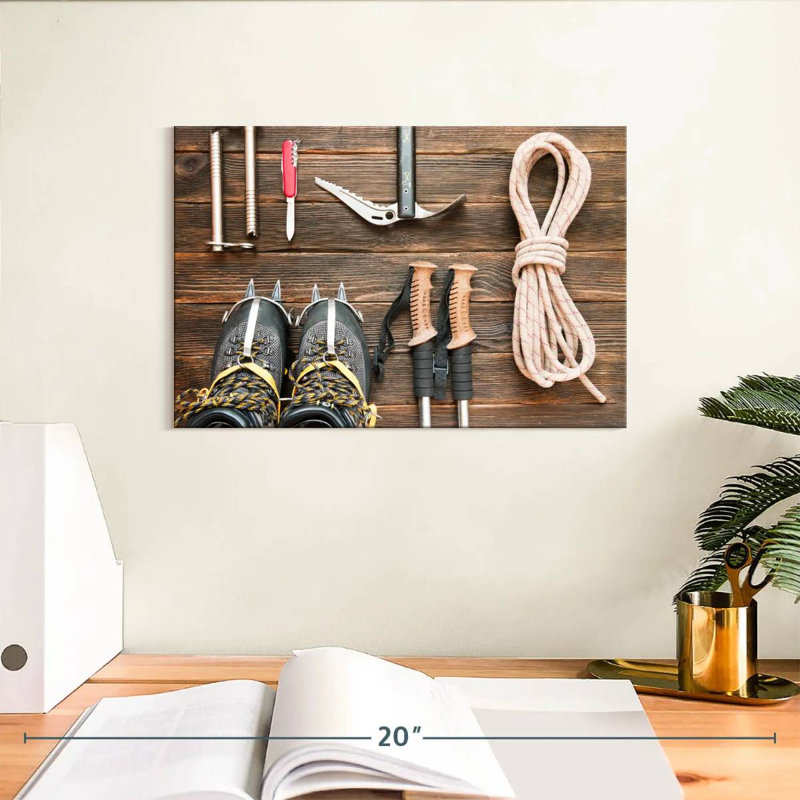 Sireci Ice Climbing Essentials, 8" H x 12" W