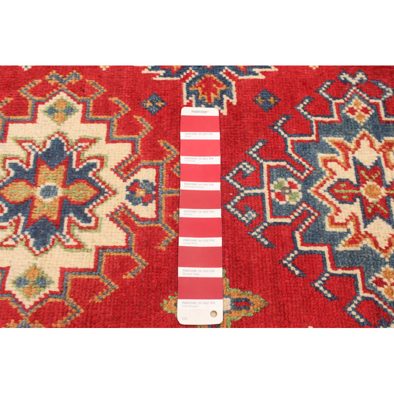 Tapis rouge foncé Malayka Gazni 5 pi 0 po x 7 pi 8 po
