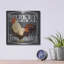 «Rooster On Chalkboard 4» par Art Licensing Studio, art mural en métal