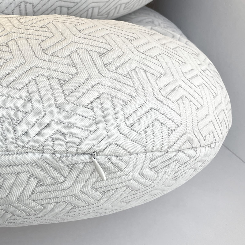  Soft-Medium Support Cooling Pillow