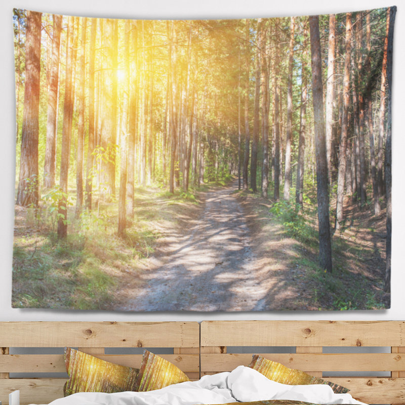 Tapisserie «Thick Forest» avec rayons de soleil jaunes, H 32 po x l 39 po