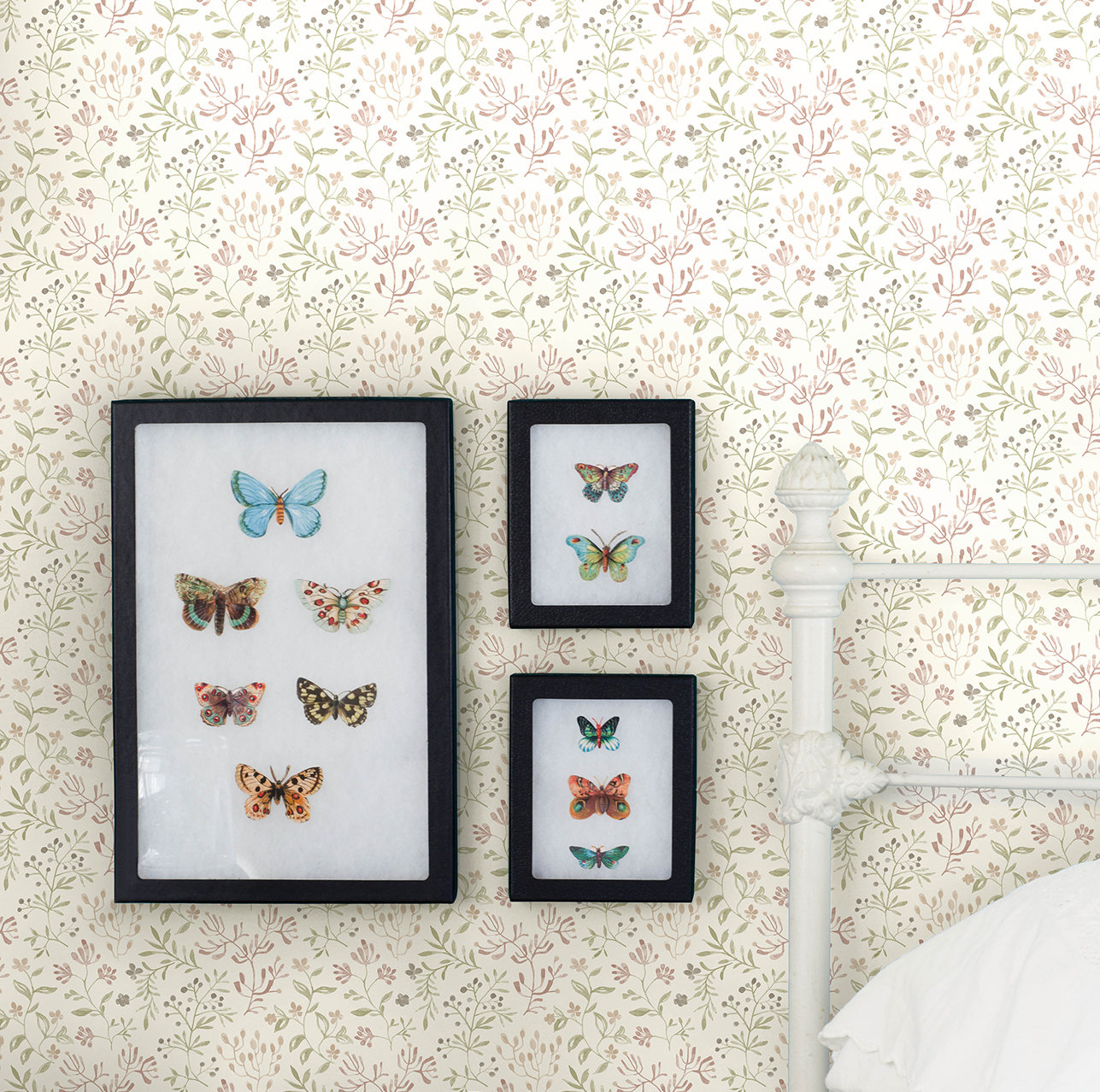 Siren Prepasted Floral Wallpaper, Pink