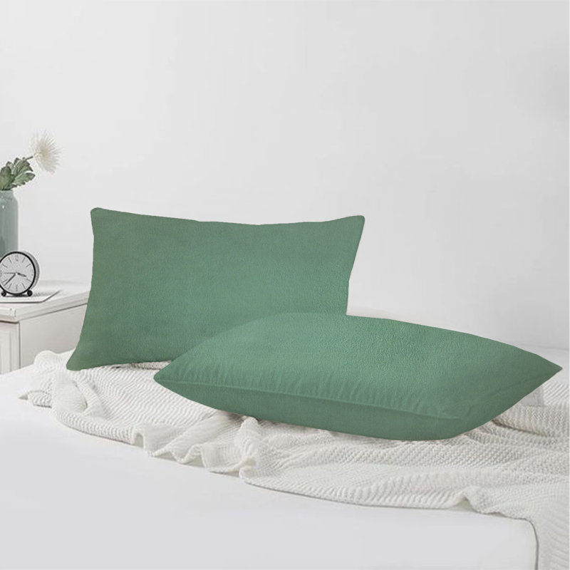 Como Green Velvet Decorative Pillow Covers Set of 2