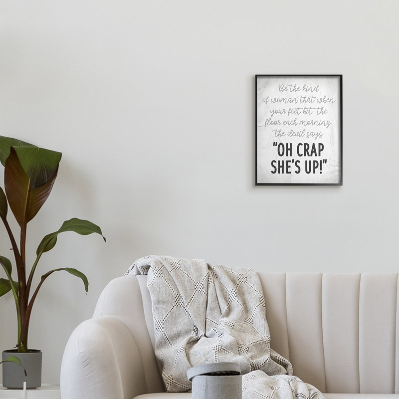 «That Kind of Woman», art textuel rustique par Daphne Polselli - Art textuel, H 14 po x l 11 po, Giclée encadrée noir minuit