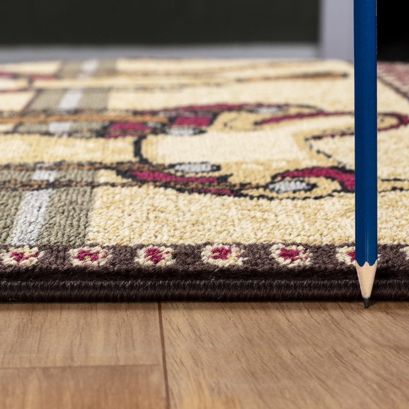 Tapis beige, 7 pi 10 po X 3 po, en polypropylène avec un doux velours beige