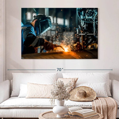 Alcaraz Welding Labor Worker