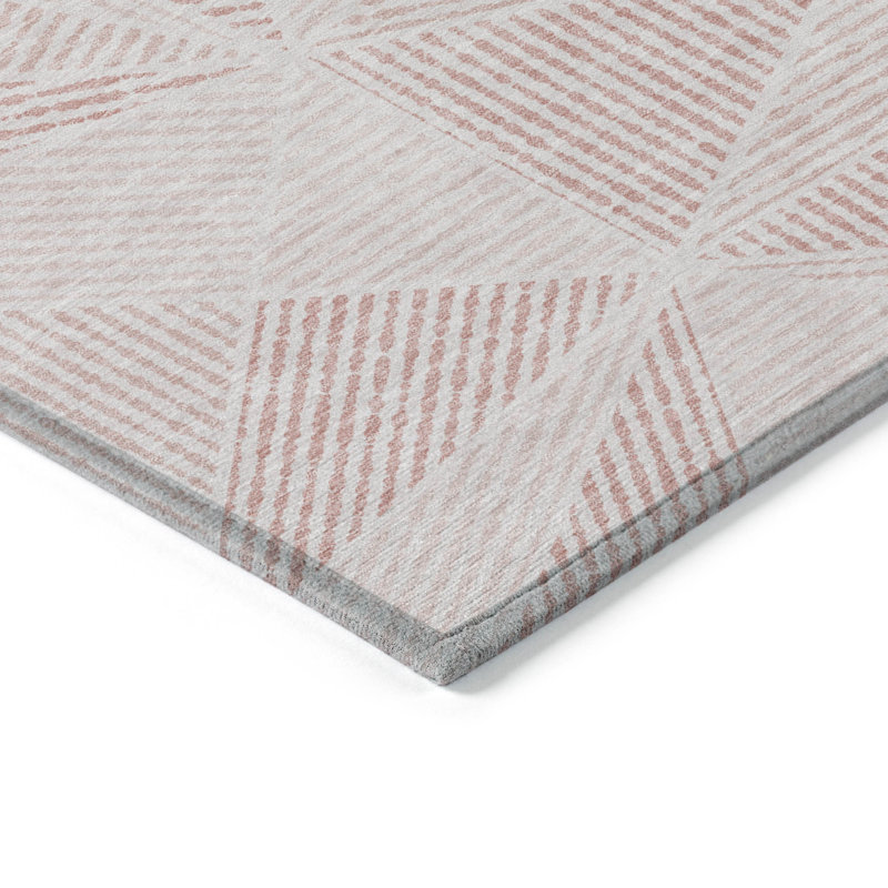 Tapis intérieur / extérieur géométrique lavable 5 pi x 8 pi rosé et rose