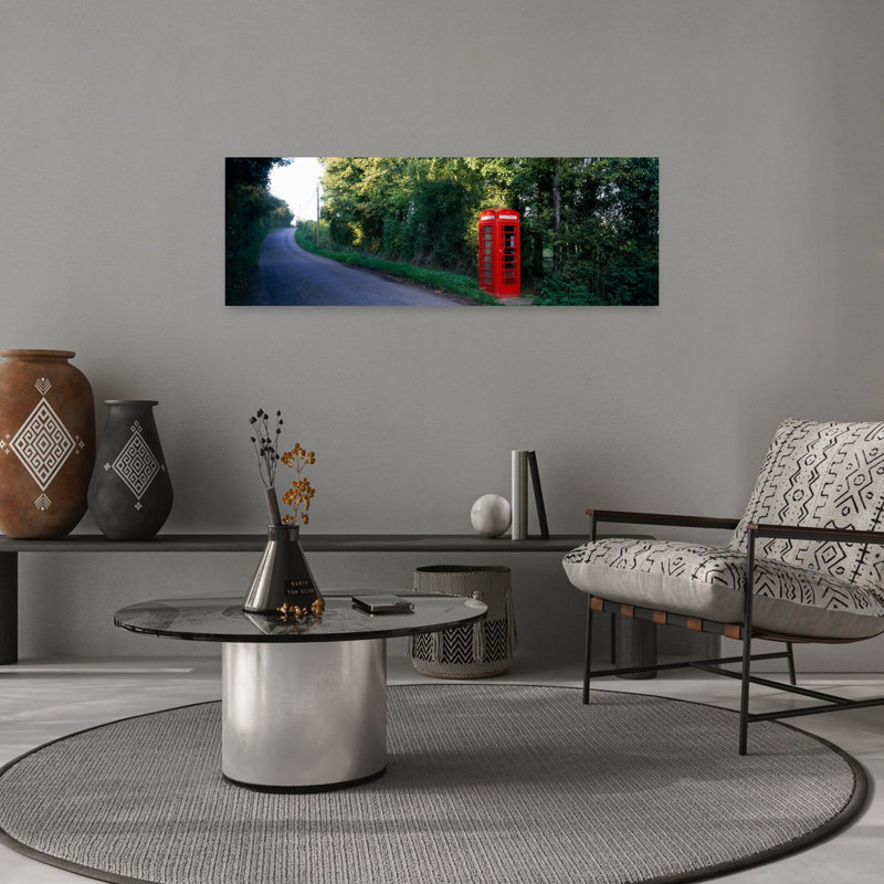 Arbre contemporain, cabine téléphonique, Worcestershire, Angleterre, Royaume-Uni, H 12 po x l 36 po