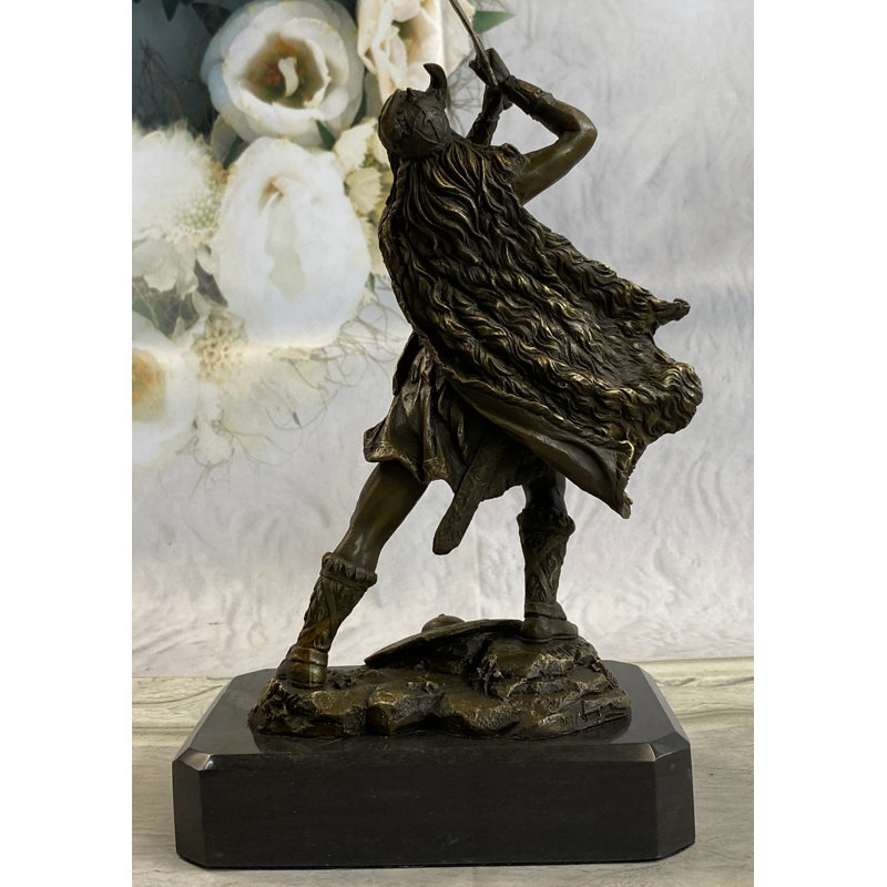 Sculpture «Holice Viking Warrior» par Kamiko
