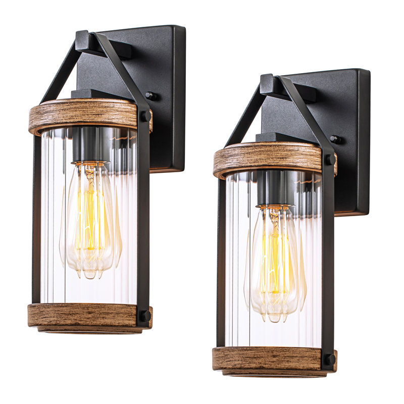 Quesenberry Wall Light