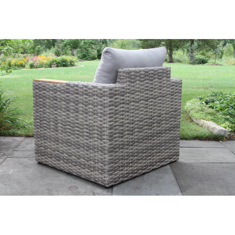 Genesis Premium All-Weather Wicker Outdoor Lounge Chair