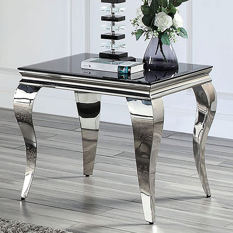 Table de bout de style classique avec structure en acier inoxydable et plateau en verre noir pour les pieds en argent trempé transitionnel du salon