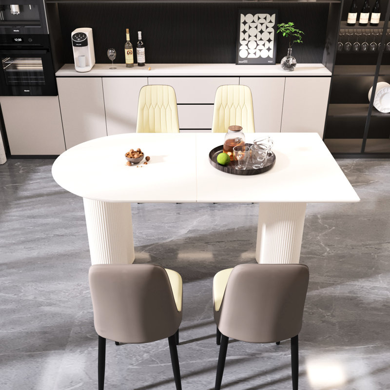 Table de salle à manger en bois avec 4 chaises pour la maison et la cuisine