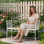 Banc de jardin extérieur en métal de 109 cm avec accoudoirs, style antique à volutes, pour terrasse ou piscine, blanc crème