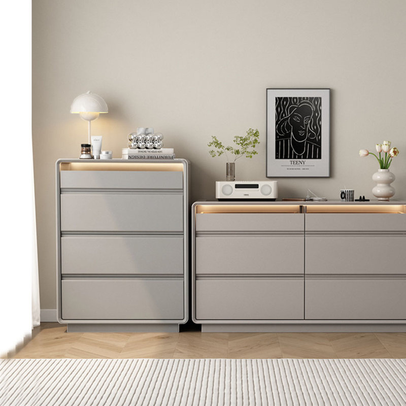 Louls, Gris clair