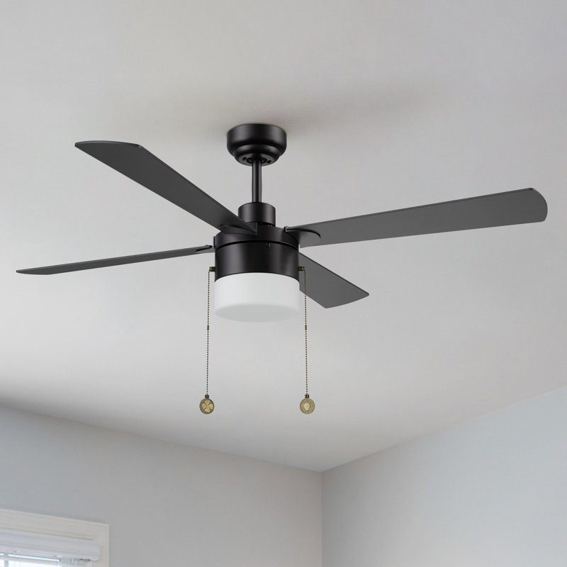 Ventilateur de plafond 52 po avec ensemble d'éclairage Terianna, Noir