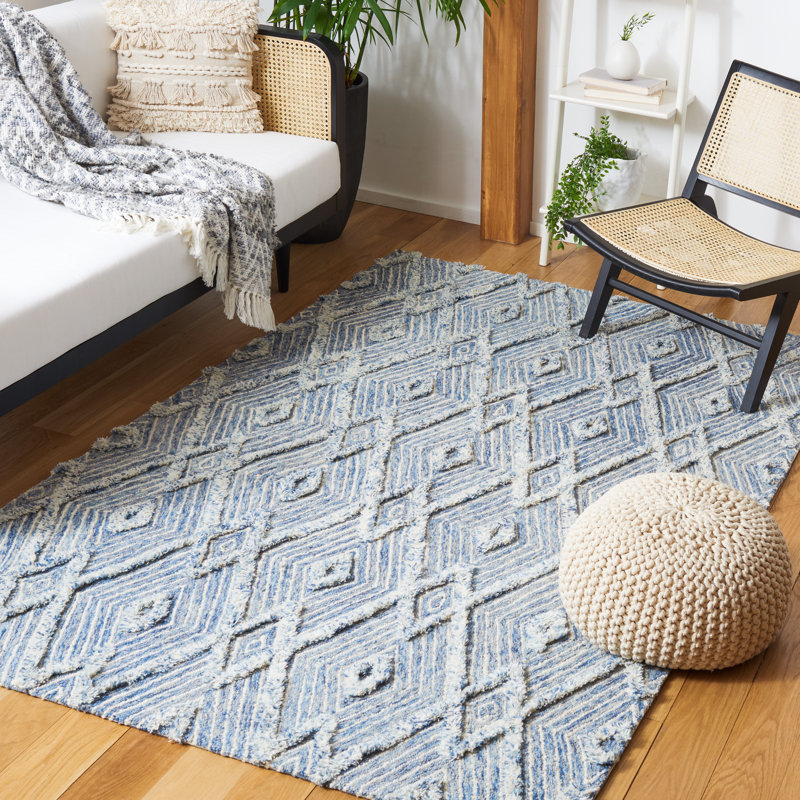 Inelda Hand Tufted Wool/Cotton Geometric Rug in Ivory/Blue, Rectangle 6' x 9'