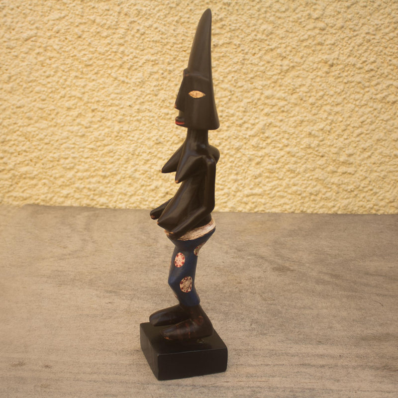 Figurines & Sculptures