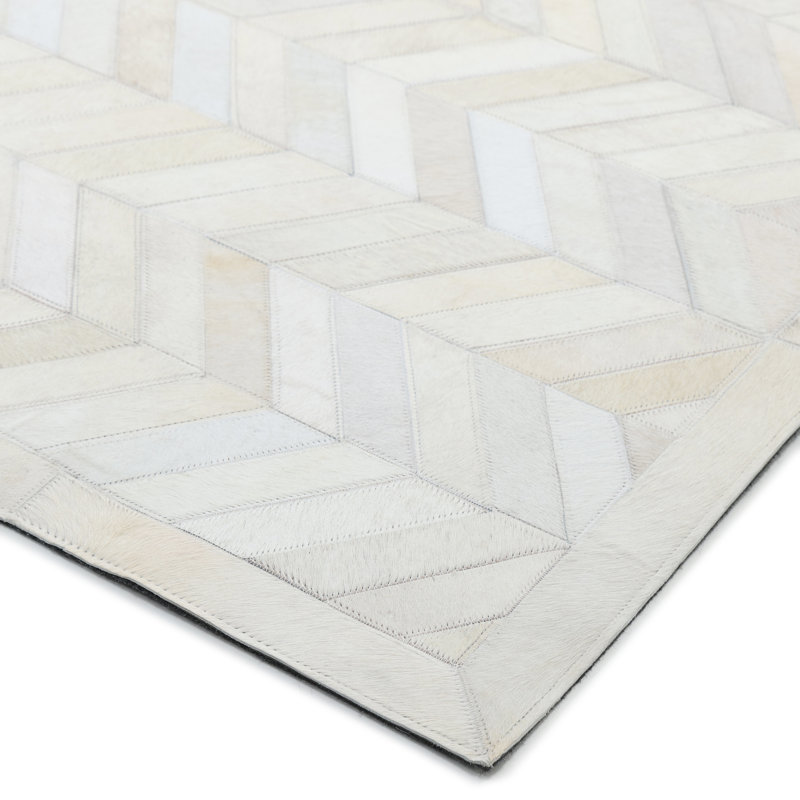 Tapis en cuir de vache Azikiwe, Rectangle de 10 pi x 14 pi, Ivoire ivoire