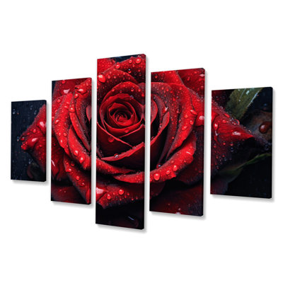 Rose rouge avec gouttes de pluie VI - impression murale d'art floral - 5 panneaux