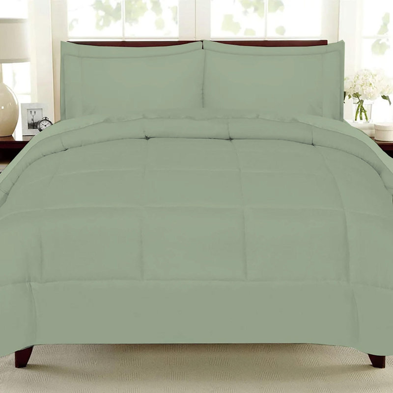 Luxury Soft Down Alternative Microfiber Lightweight Comforter Set Bed in a Bag, Queen Comforter + 6 Additional Pieces, Sage