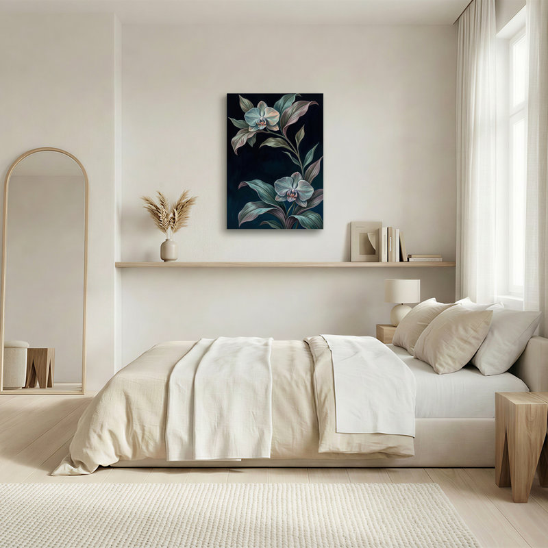 «Blue Orchids» avec feuilles bleu sarcelle sur fond sombre, art mural, 48"H x 36"W