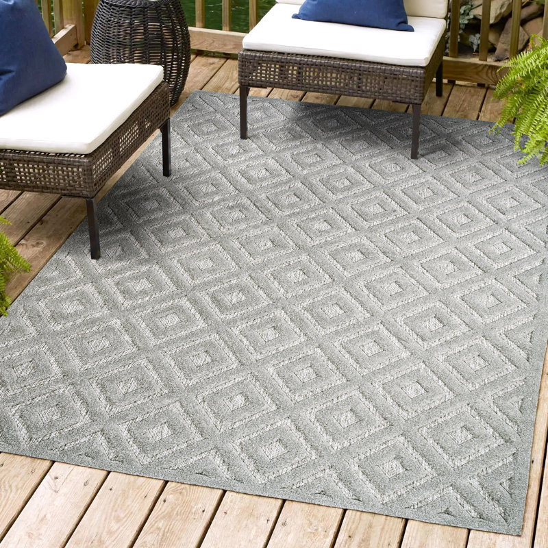 Bailidh Neutral Diamond Trellis Light Gray Indoor/Outdoor Rug, Rectangle 3'1" x 5'