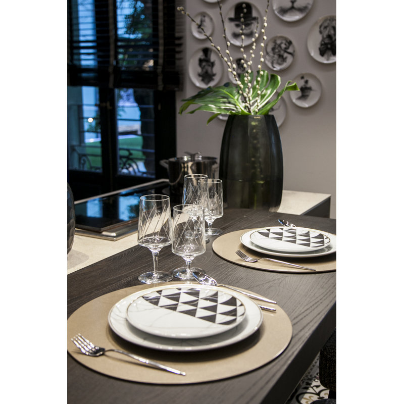 Porcelain Dinnerware Set