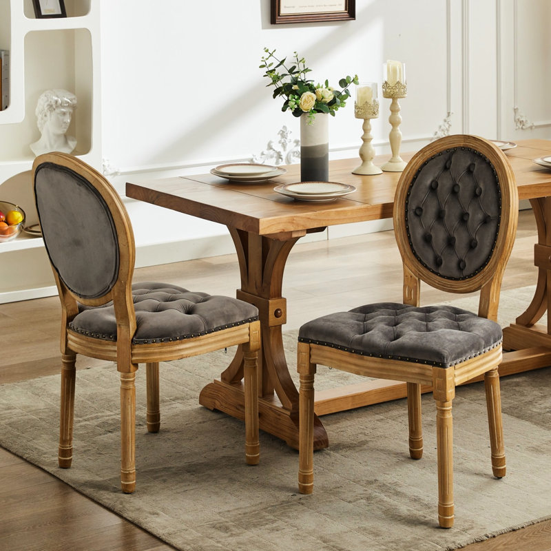 2 chaises de salle à manger grises Sw1739gy, avec structure en bois massif et cuir artificiel en velours pour 2 personnes, garniture cloutée