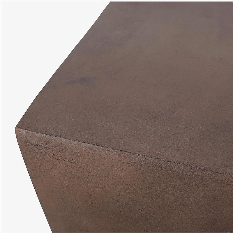 Table d'appoint d'extérieur en béton léger