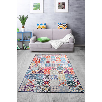 Tapis rose / beige / bleu en polyester tissé à la machine Nyx Ceramico