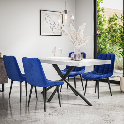 Akaalbir 6 - Person Dining Set