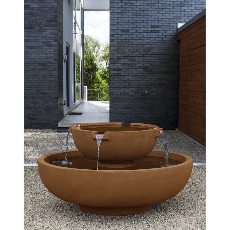 Handcrafted Outdoor Concrete / Cement Weather Resistant Floor Fountain, Pietra Nuova