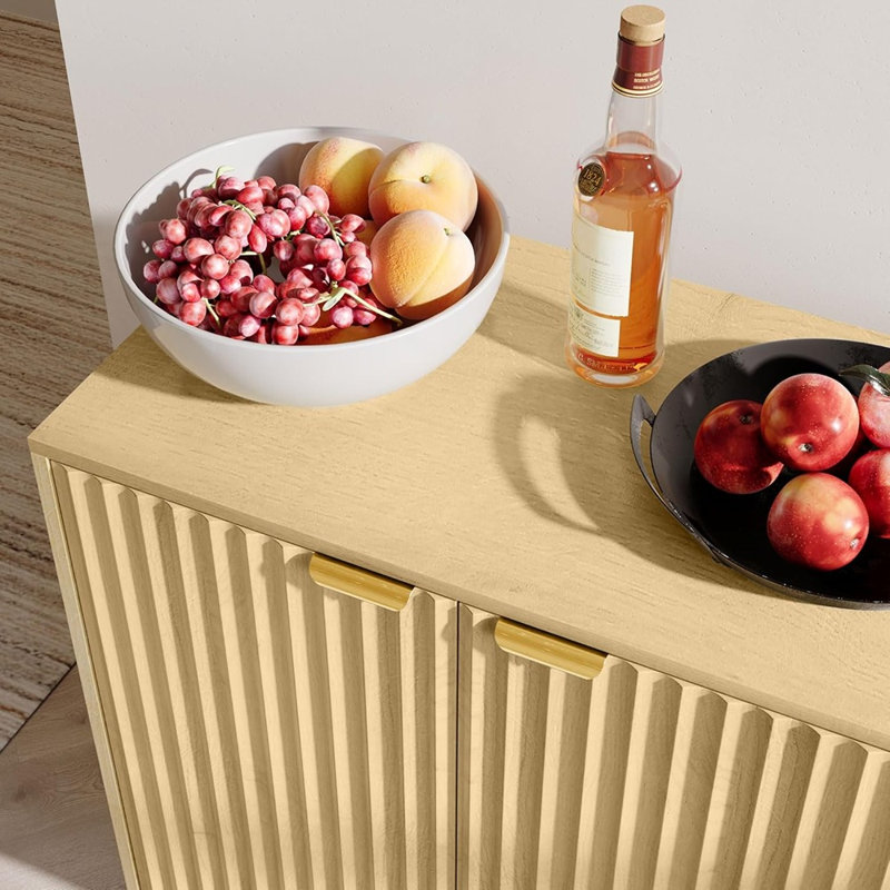Buffet cannelé avec 4 portes et tablettes réglables - Chêne