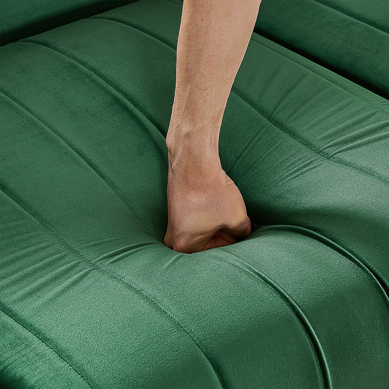 Sofa en velours avec accents métalliques dorés