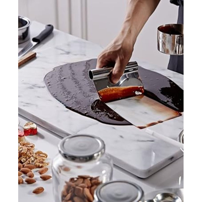 Planche à pâtisserie en marbre