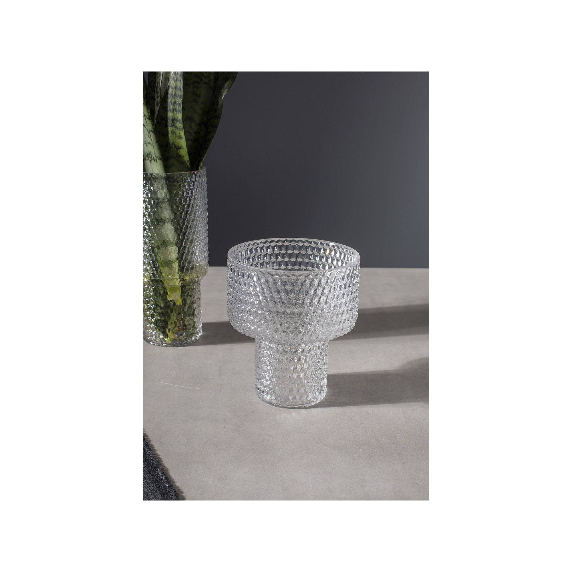 Keirn 7.5'' Handmade Glass Table Vase