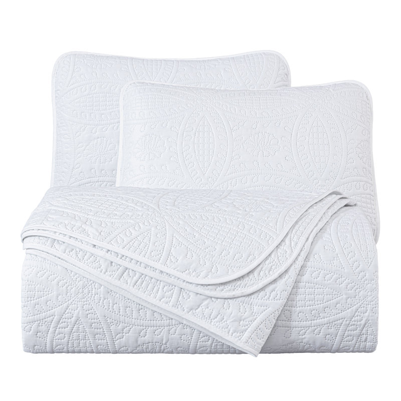 Austin Microfiber Reversible 3-Piece Coverlet / Bedspread Set, King Coverlet / Bedspread + 2 King Shams, White