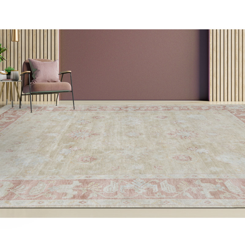 Wool Oriental Area Rug in Rust/Beige