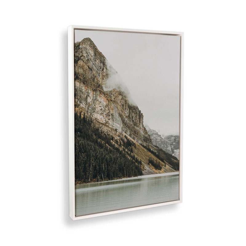Impression sur toile Mystic Mountain View I, Cadre flottant blanc opaque, H 48,75 po x l 32,75 po x P 1,75 po
