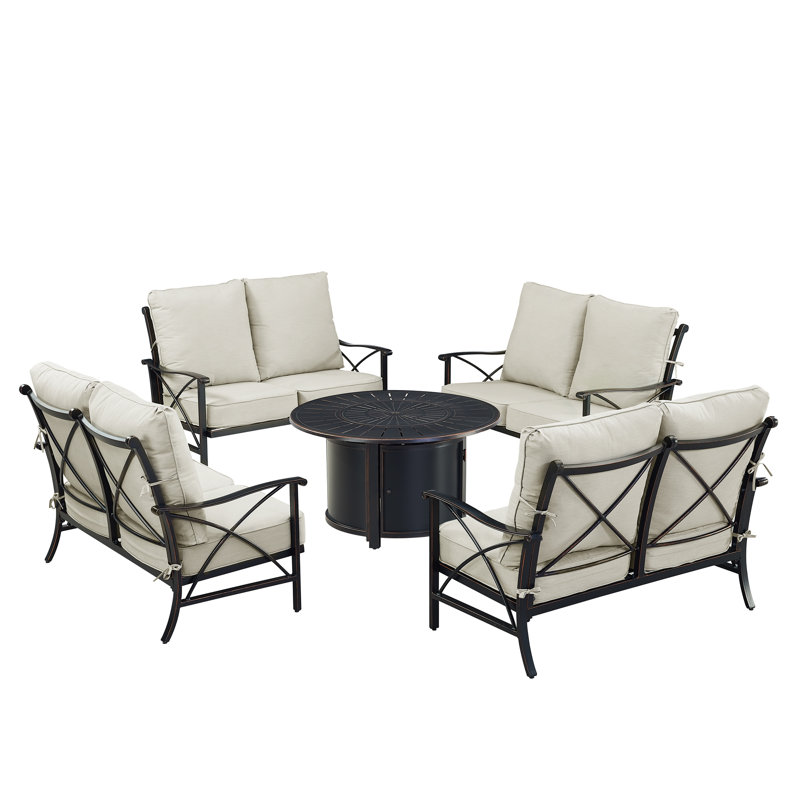 Ensemble de table de foyer en aluminium noir avec quatre causeuses profondes